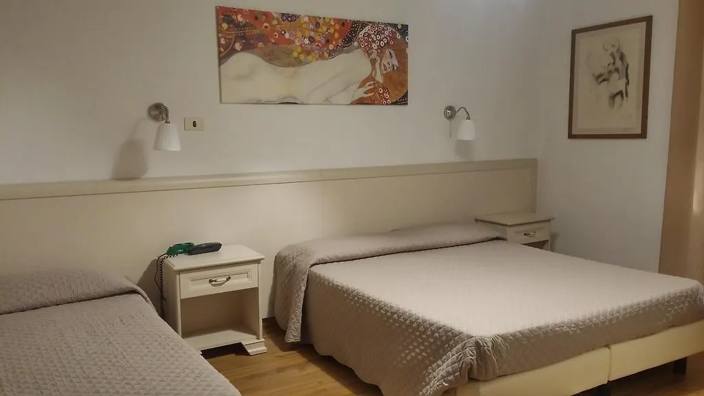 Hotel Ariston Piombino 2*,  Italy